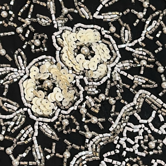 VTG Black Tie By He Ro Industries Sequin Beaded Floral 100% Silk Blouse Sz Small - Picture 11 of 16